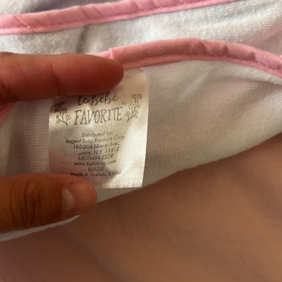 Hooded bath towel for babies - Picture 2 of 2